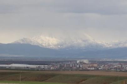 Ermenistan’dan Ağrı Dağı kararı: Pasaport ve vizelerden kaldırılacak