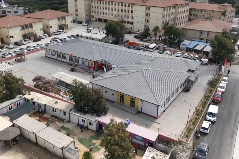Hatay'da depremin yaraları sarılıyor: 798 okul onarıldı, 181 yeni okul hizmete girdi