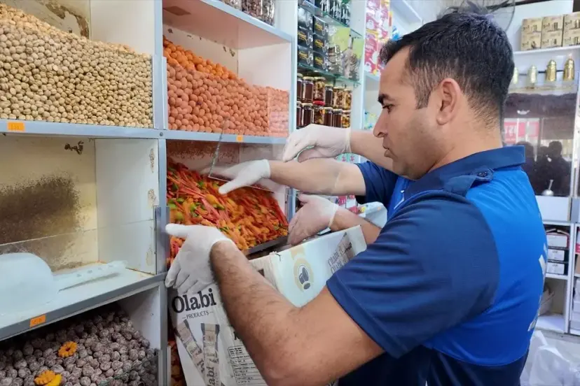 Şanlıurfa Haliliye&apos;de Gıda Denetimleri: Tarihi Geçmiş Ürünler Ele Geçirildi