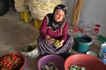 Yozgat'ta turşu ve biberler kilerlerde yerini aldı