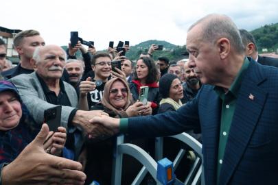 Cumhurbaşkanı Erdoğan, Rize'de vatandaşlarla buluştu