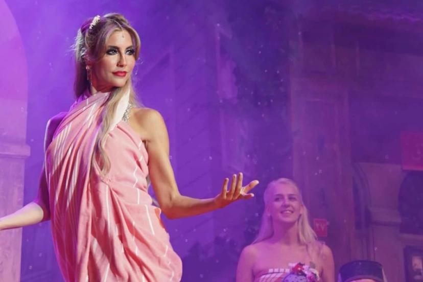 Çağla Şıkel'in platonik aşkı! 35 yıl sonra itiraf etti