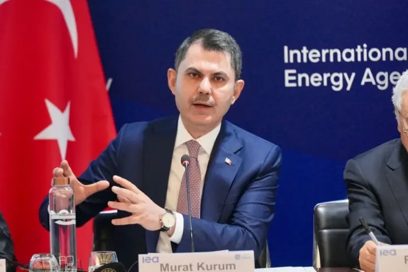 Bakan Kurum: "Fosil yakıt ithalatını azaltmak için somut adımlar atacağız"