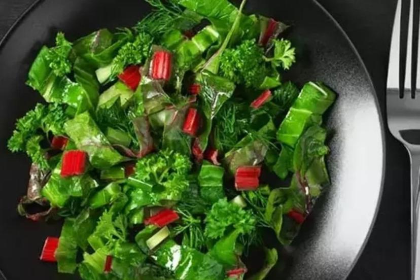 Her gün salata yiyince vücudunuzda bakın neler oluyor