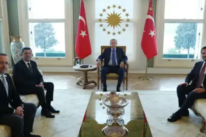 Cumhurbaşkanı Erdoğan peş peşe belediye başkanlarıyla görüştü